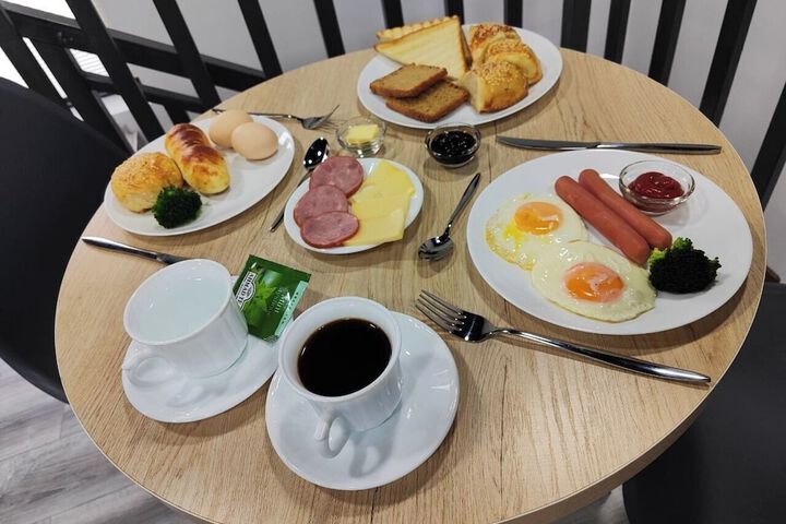 Breakfast/Coffee Service 19 of 23