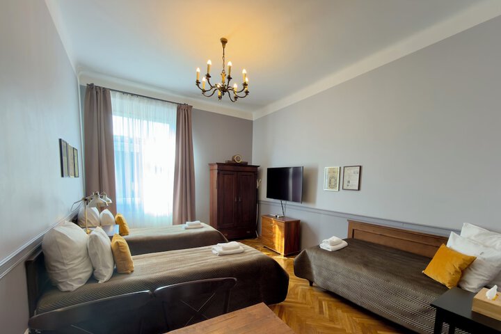 Room 20 of 121