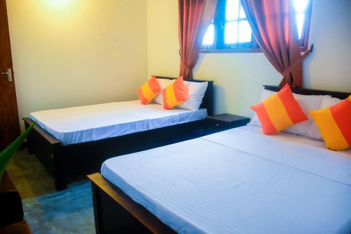 Room 2 of 5