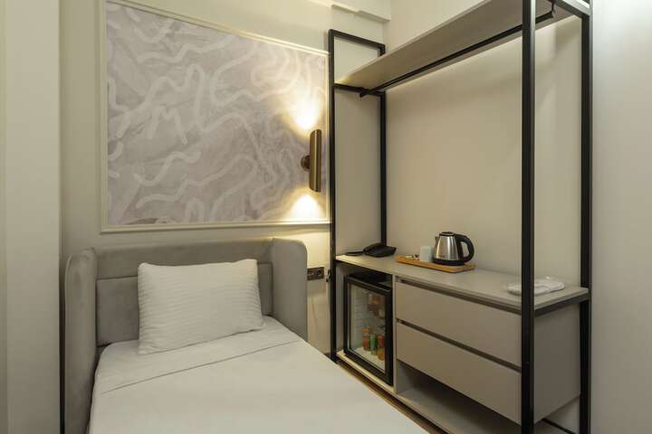 Room 31 of 111