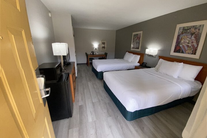 2 Double Beds Deluxe Room (13 of 16)