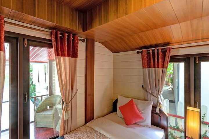 Room 20 of 93