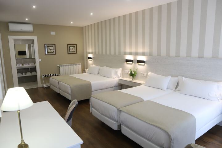 Room 21 of 53