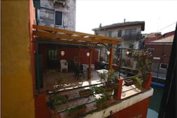 Terrace/Patio 16 of 17