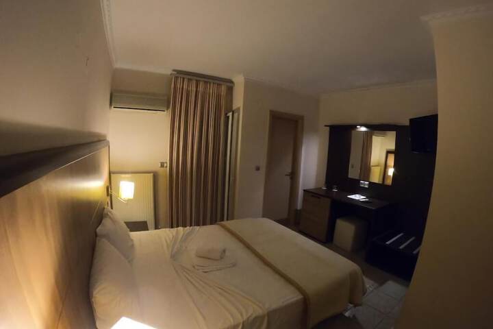 Room 21 of 59