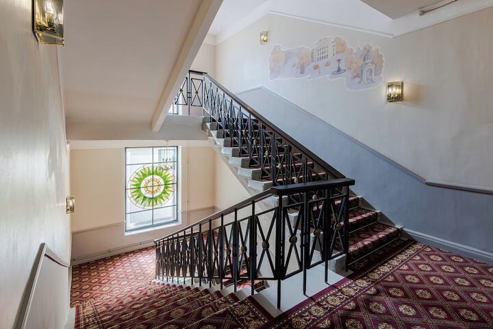 Ballroom/Hall 44 of 64