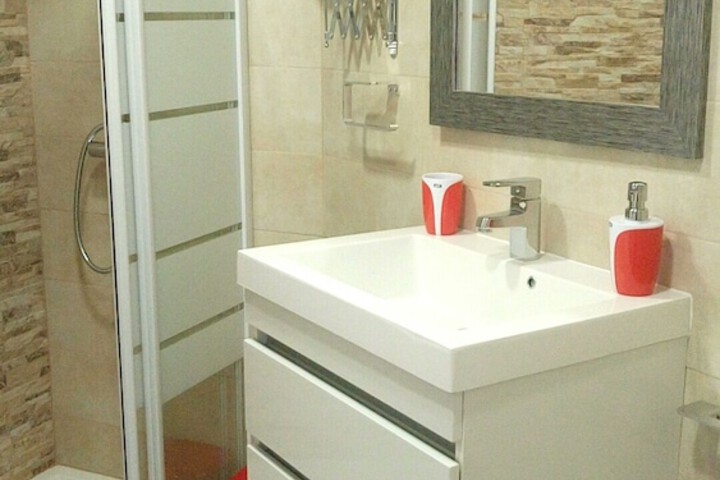 Room 16 of 31