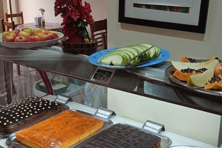 Dining 14 of 22
