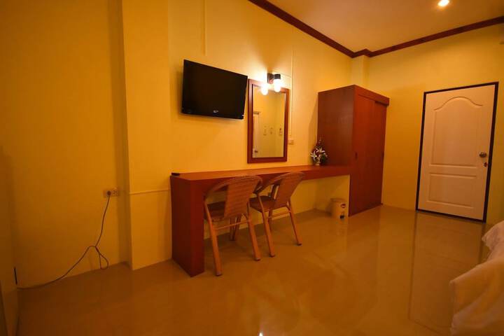 Room 15 of 16