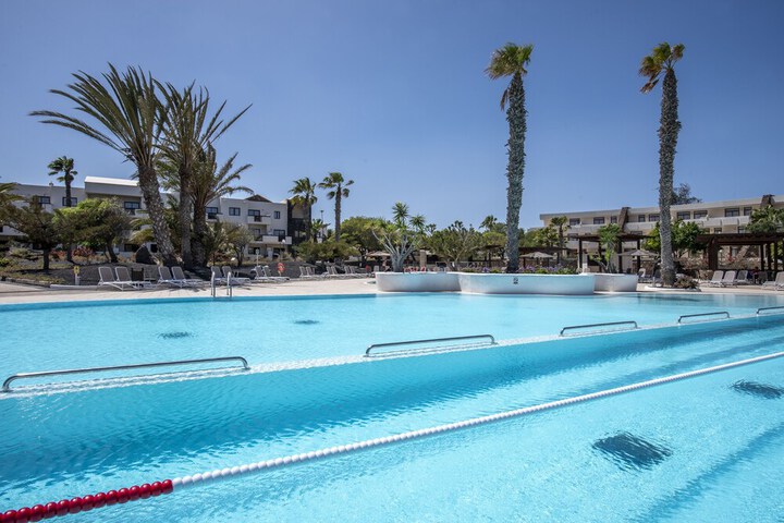 Pools & Facilities