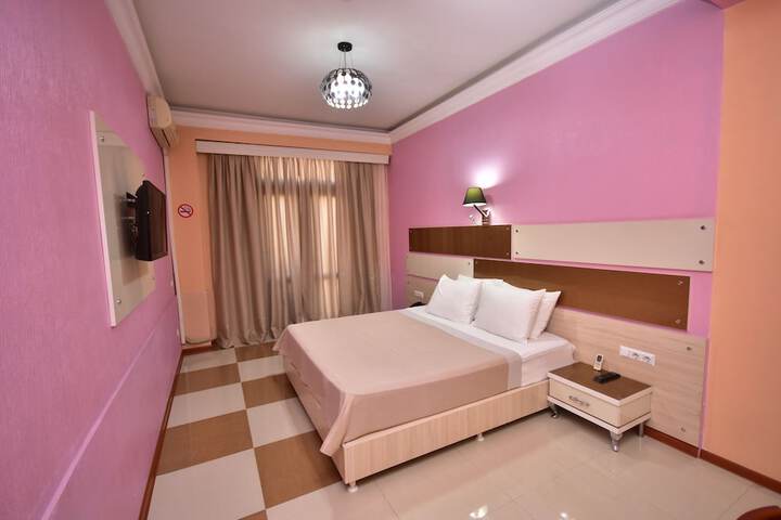 Room 17 of 42
