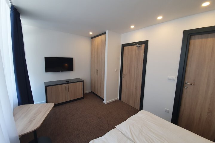 Room 25 of 56