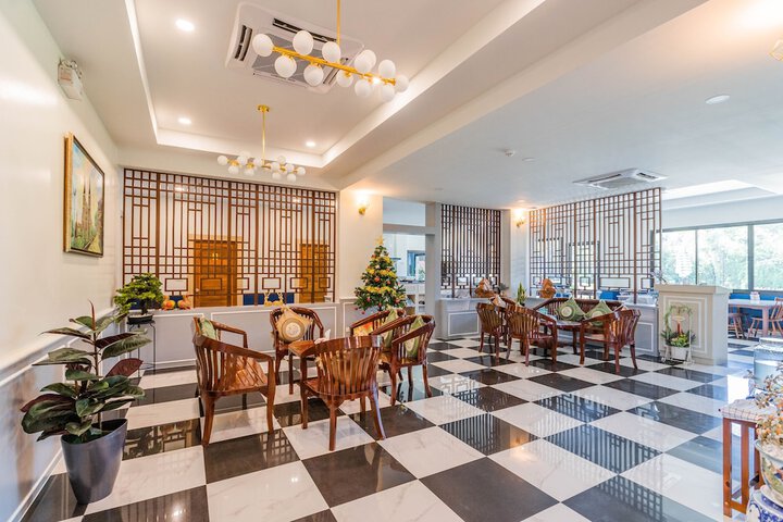 Hotel Interior 7 of 164