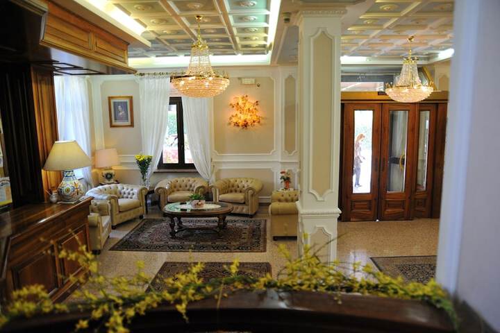 Hotel 2 of 63