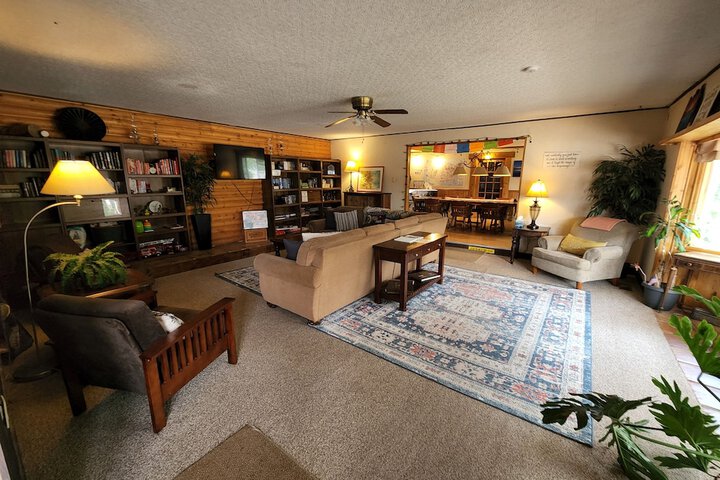 Room 35 of 46