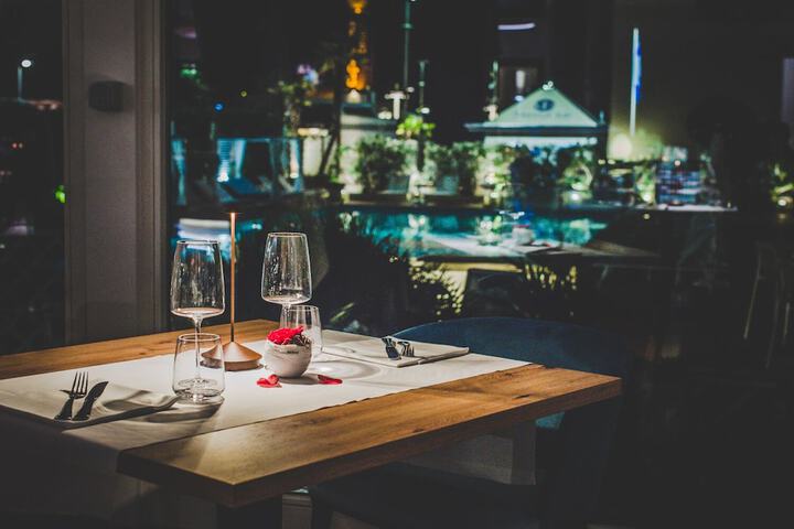 Dining 76 of 125