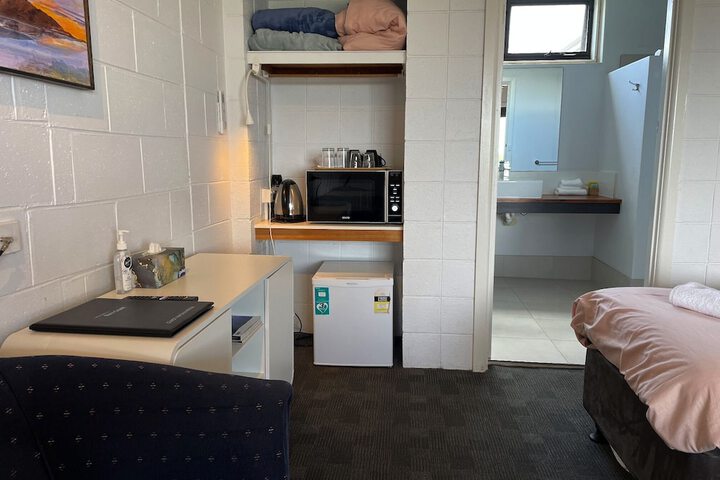 Room 17 of 62