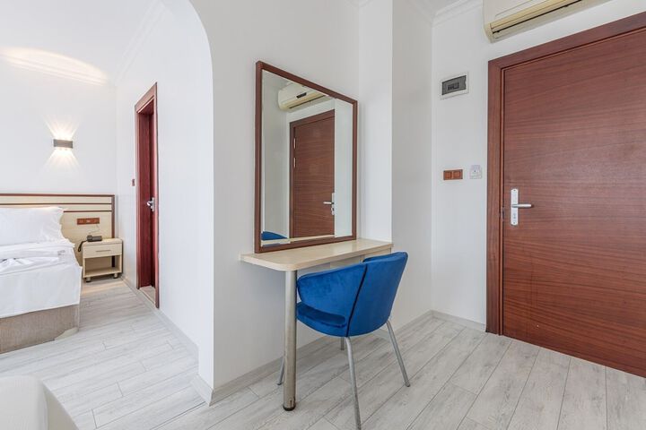 Room 9 of 54