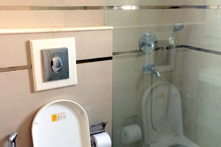 Room 18 of 35