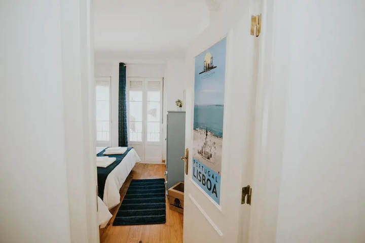 Room 6 of 22