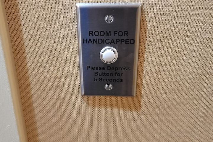 Bathroom amenities