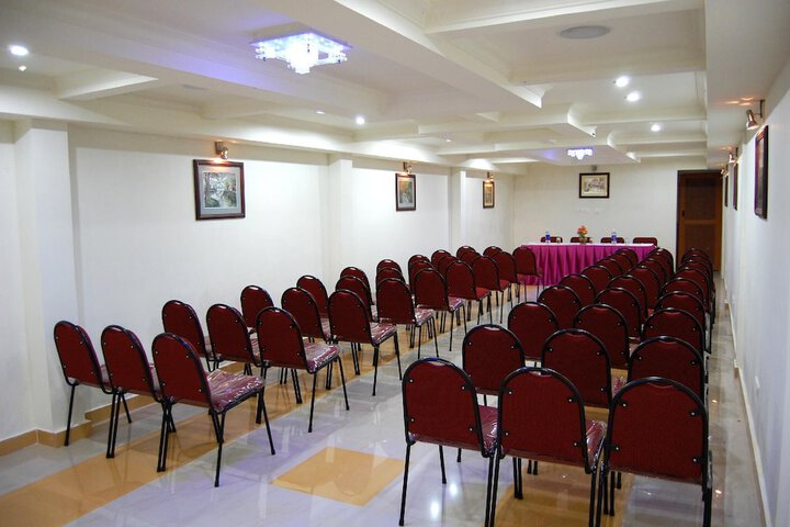 Ballroom/Hall 21 of 30