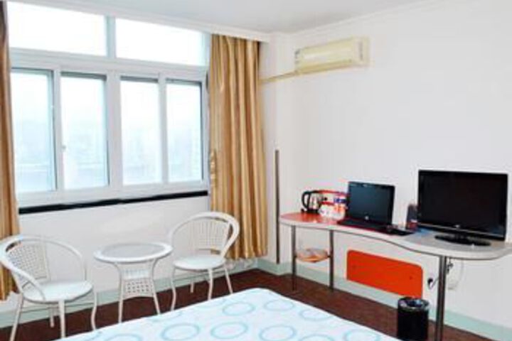 Room 14 of 27