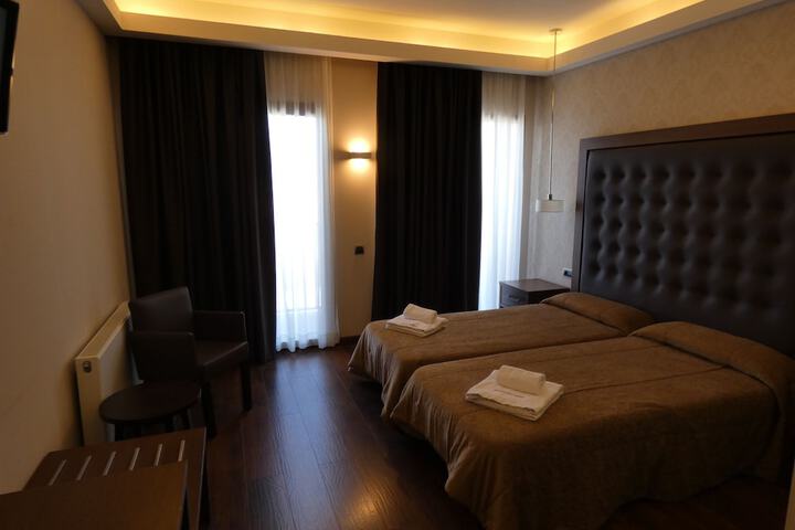 Room 14 of 44