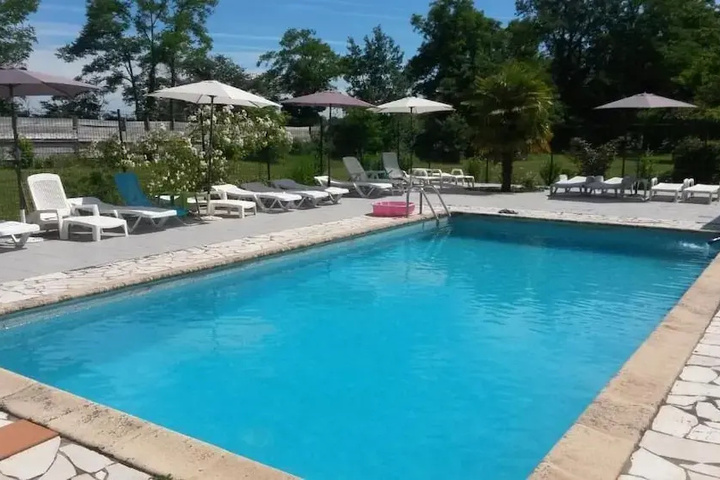 Pool 14 of 22