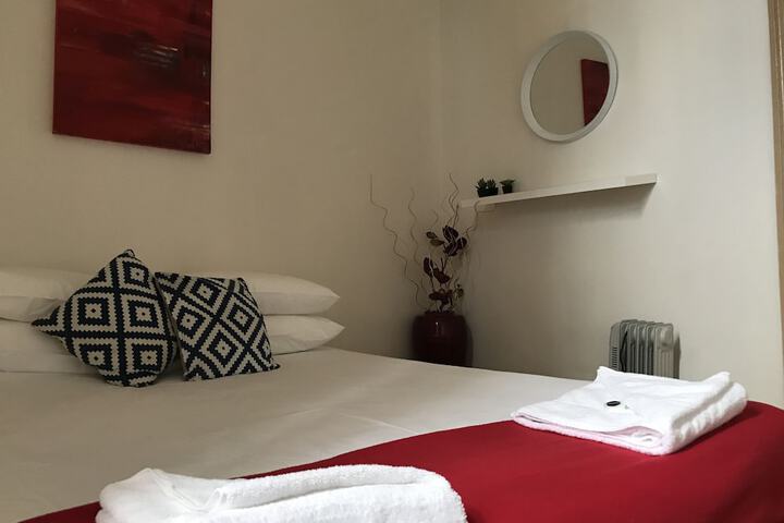 Room 11 of 40