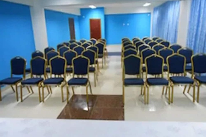 Business Center 18 of 20