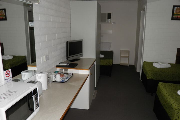 Room 25 of 53