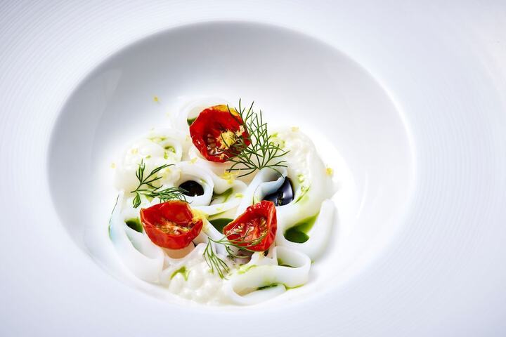 Dining 99 of 140
