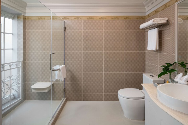 Bath Interior