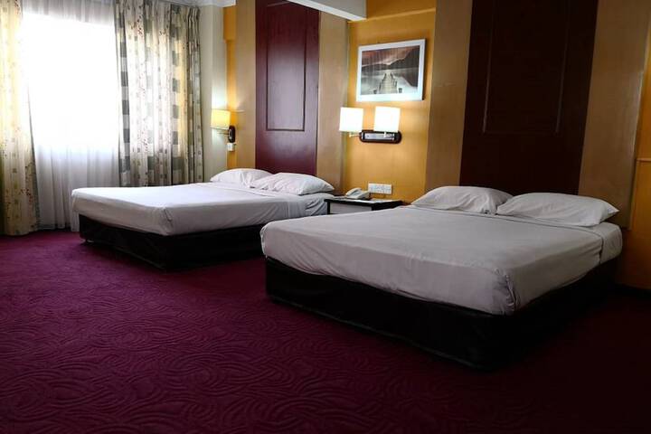 Room 9 of 48