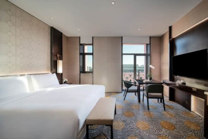 Room 21 of 83