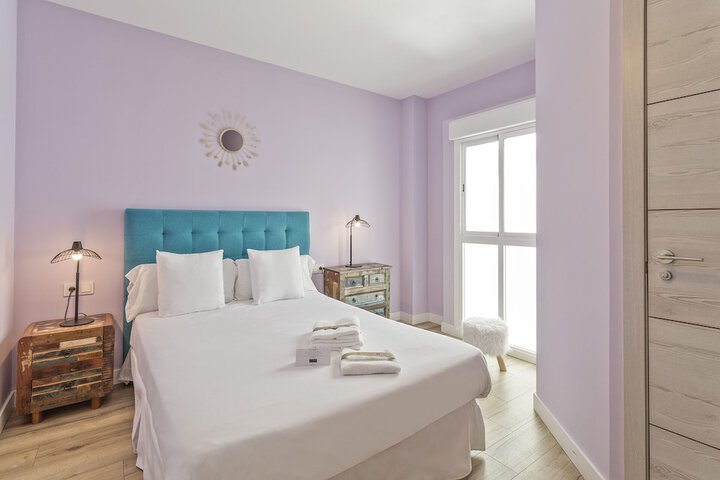 Room 6 of 27