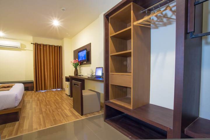Room 15 of 79