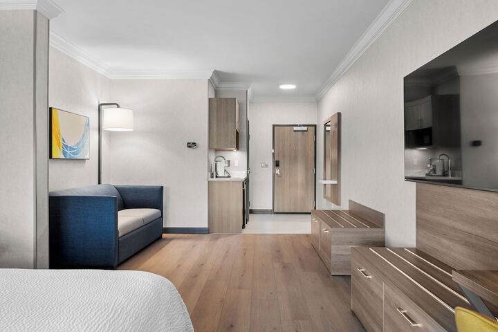 Room 38 of 85