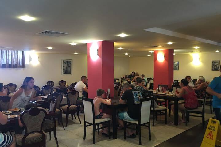 Dining 105 of 153