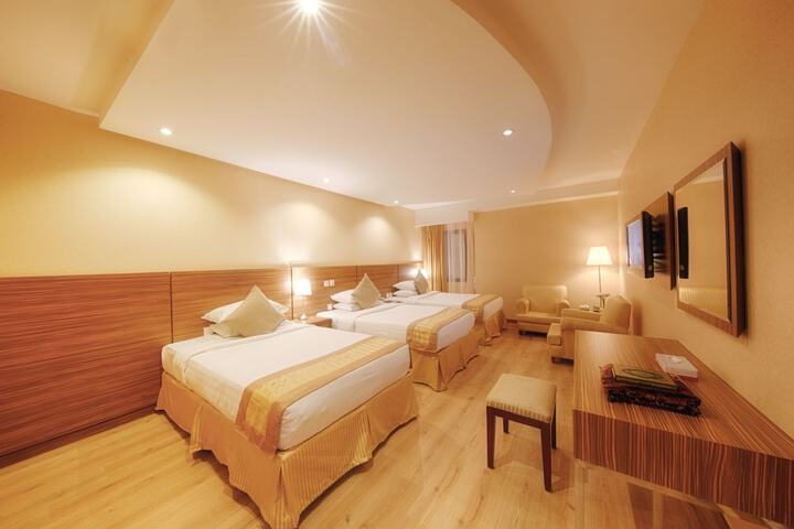 Room 6 of 31