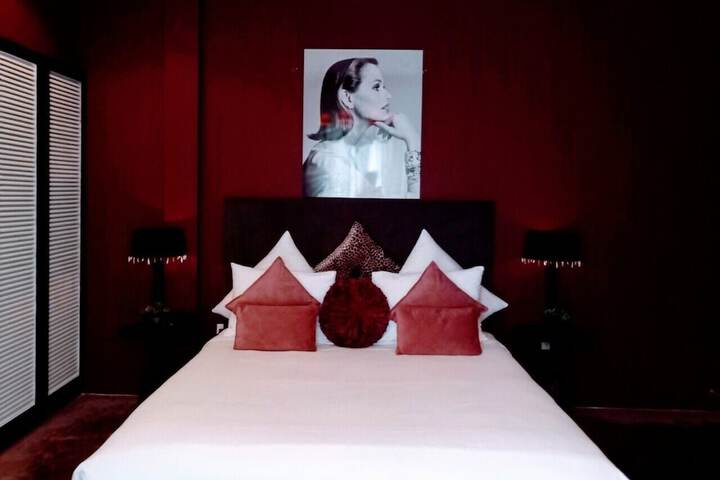 Room 10 of 45