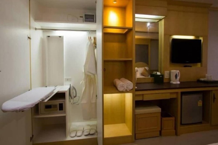 Room amenity