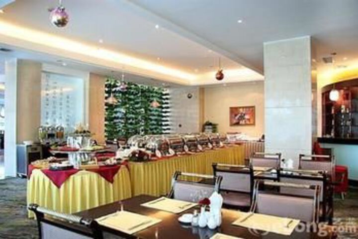 Dining 121 of 134