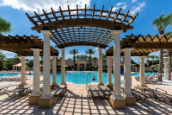 Hotel Exterior 18 of 96