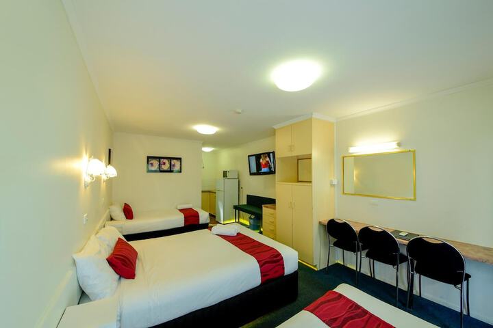 Room 18 of 53