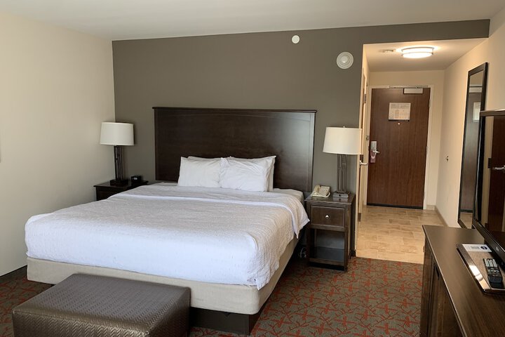 Room 4 of 70