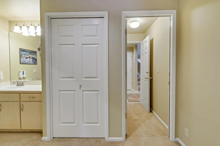 Room 3 of 21