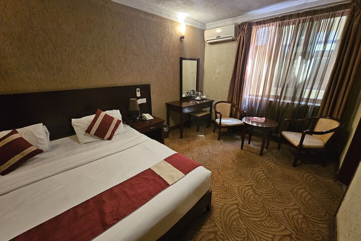Room 8 of 53