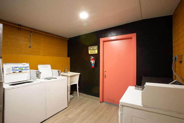 Room 60 of 85